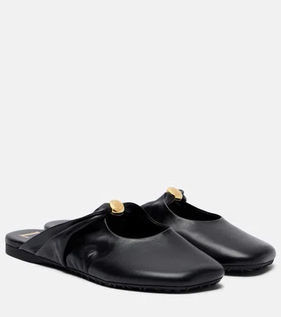 Loewe Pebble Soft Low Leather Sandals In Black