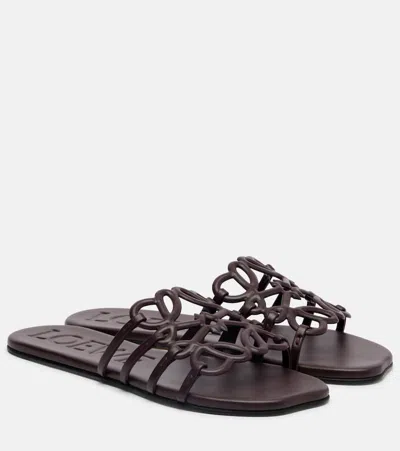 Loewe Petal Anagram Leather Slides In Burgundy