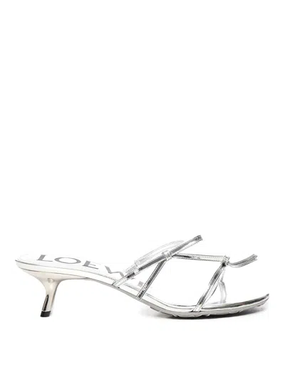 Loewe Petal Sandals In Metallic Calfskin In Silver