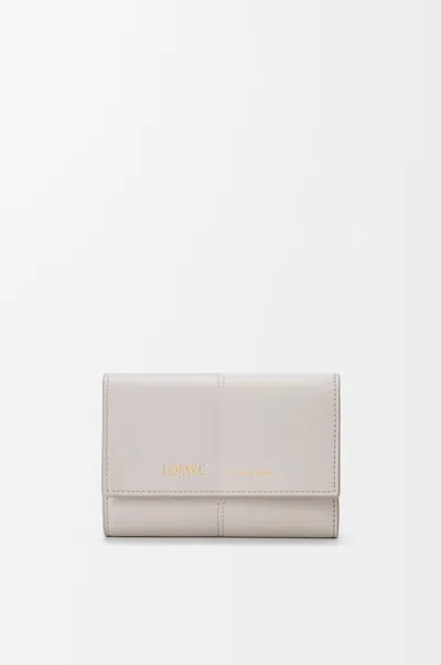 Loewe Petit Portefeuille Vertical Duet En Cuir Lisse Et Grainé Pour Femme In Gray