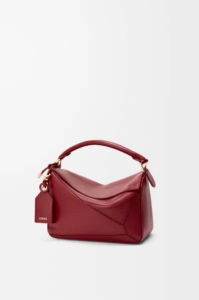 Loewe Small Featherlight Puzzle Bag In Nappa Lambskin For Woman In Burgundy