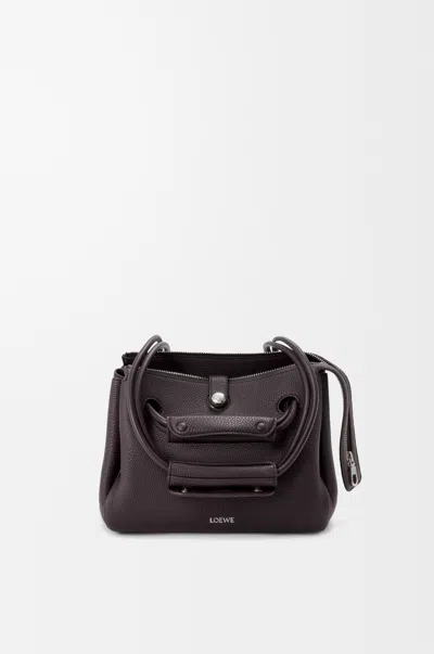 Loewe Petit Sac Madrid En Cuir Grainé Souple Pour Femme In Brown