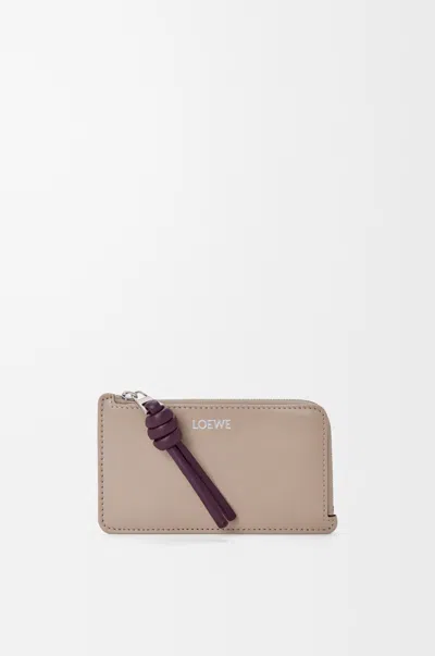 Loewe Porte-cartes Et Monnaie Knot En Cuir Nappa Brillant Pour Femme In Gray