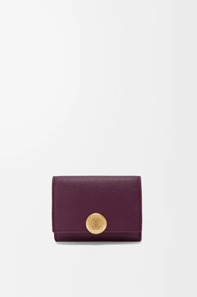 Loewe Portefeuille À Trois Volets Pebble En Cuir Grainé Pour Femme In Black