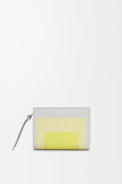 Loewe Portefeuille Compact En Cuir Nappa Pour Femme In Yellow