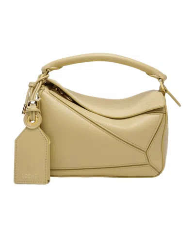 Loewe Puzzle Featherlight Bag In Butter-coloured Nappa Leather In Brown