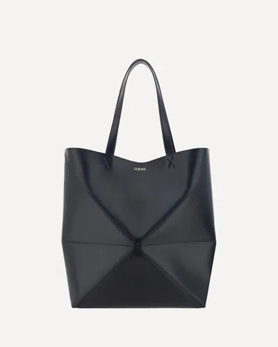 Loewe Men Puzzle Xl Shoulder Bag In Black