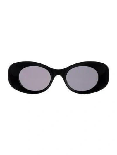 Pre-owned Loewe Round Tinted Sunglasses In Black
