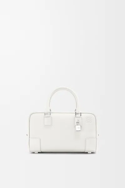 Loewe Amazona 23 Bag In Soft Grained Leather Skin For Woman In White