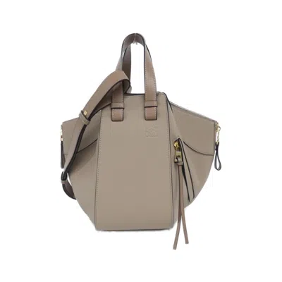 Pre-owned Loewe Sand Leather Shoulder Bag ()