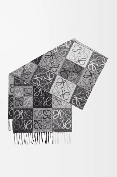 Loewe Scarf In Wool And Cashmere For Woman In Gray