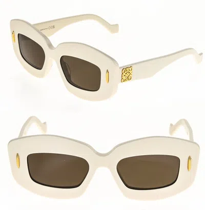 Pre-owned Loewe Screen Chunky Anagram Lw40114i Ivory Brown 40114 Geometric Sunglasses