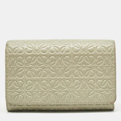 Pre-owned Loewe Sea Green Anagram Embossed Leather Repeat Compact Wallet