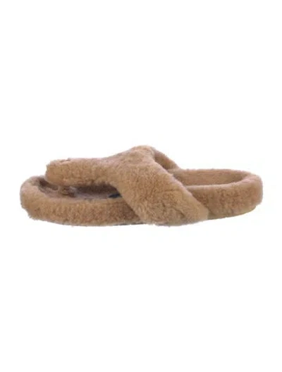 Pre-owned Loewe Shearling Slides In Neutral