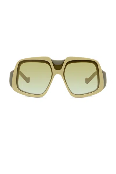 Loewe Shield Sunglasses In Gray
