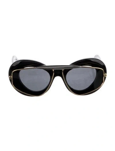 Pre-owned Loewe Shield Tinted Sunglasses In Black