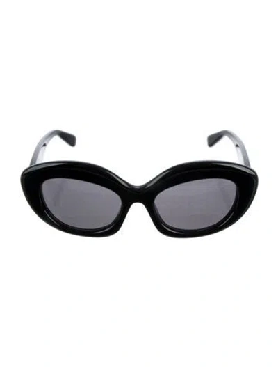 Pre-owned Loewe Signature Logo Cat-eye Sunglasses In Black