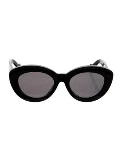 Pre-owned Loewe Signature Logo Cat-eye Sunglasses In Black