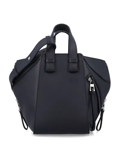 Loewe Sleek Leather Bag In Nero