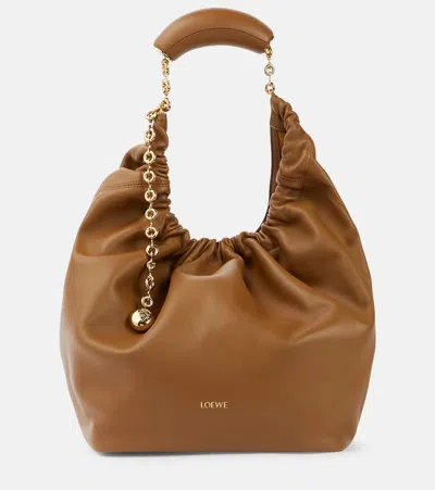 Loewe Medium Leather Squeeze Top-handle Bag In Brown