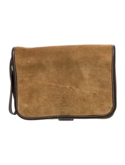 Pre-owned Loewe Suede Clutch In Brown