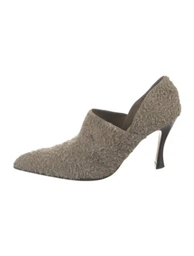 Pre-owned Loewe Suede Pumps In Neutral