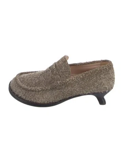 Pre-owned Loewe Suede Pumps In Neutral