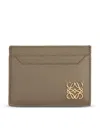 Loewe Anagram Plain Cardholder In Pebble Grained Calfskin In Brown