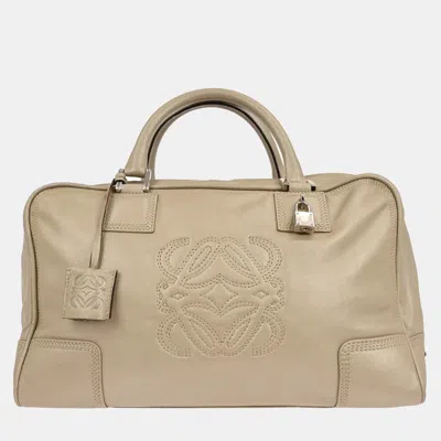 Pre-owned Loewe White Leather Amazona 36 Handbag