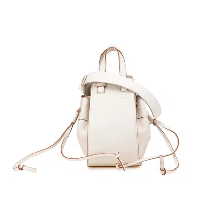 Pre-owned Loewe White Leather Handbag Shoulder Bag ()