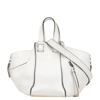 Pre-owned Loewe White Leather Handbag Shoulder Bag ()