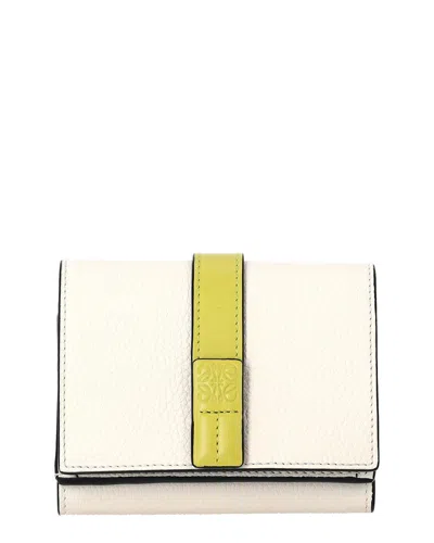Loewe White Leather Trifold Wallet (authentic Pre-loved) In Pink