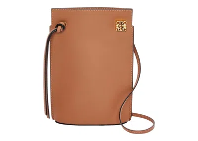 Pre-owned Loewe Women's  Dice Pocket In Classic Calfskin In Tan In Brown