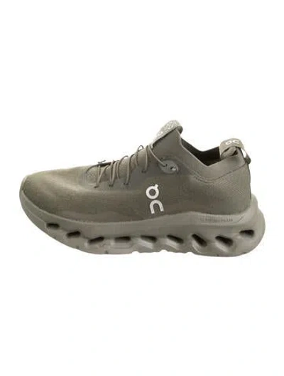 Pre-owned Loewe X On Athletic Sneakers In Green