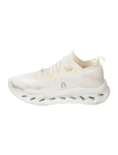 Pre-owned Loewe X On Athletic Sneakers In White