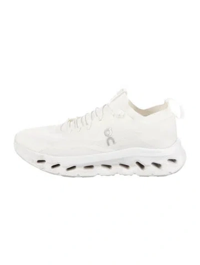 Pre-owned Loewe X On Printed Sneakers In White