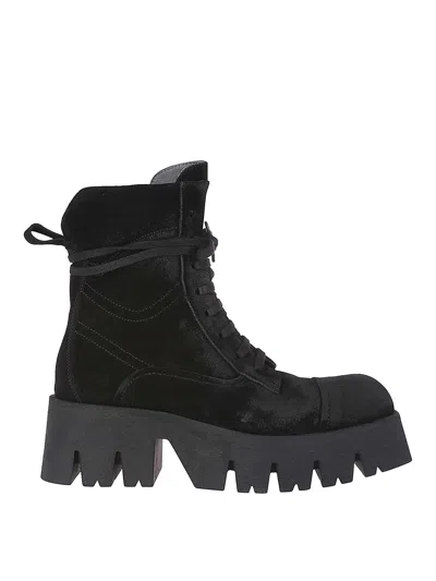 Lofina Boots In Black