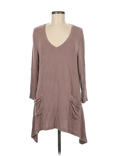 Pre-owned Logo By Lori Goldstein 3/4 Sleeve T-shirt In Brown