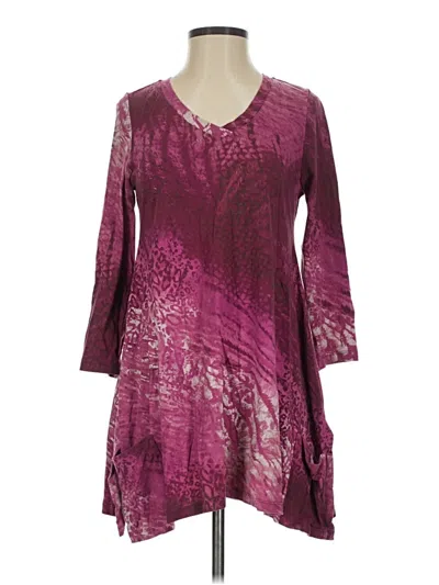 Pre-owned Logo By Lori Goldstein 3/4 Sleeve T-shirt In Burgundy