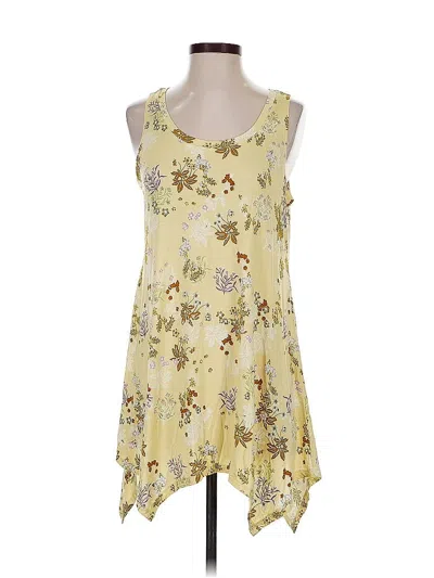 Pre-owned Logo By Lori Goldstein Tank Top Yellow Strapless Neckline Tops