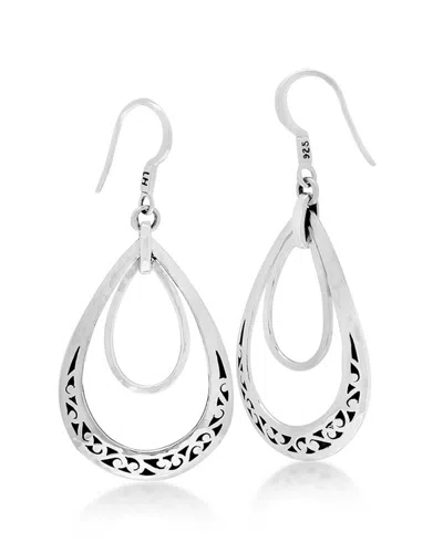 Lois Hill Silver Dangle Earrings In Gray