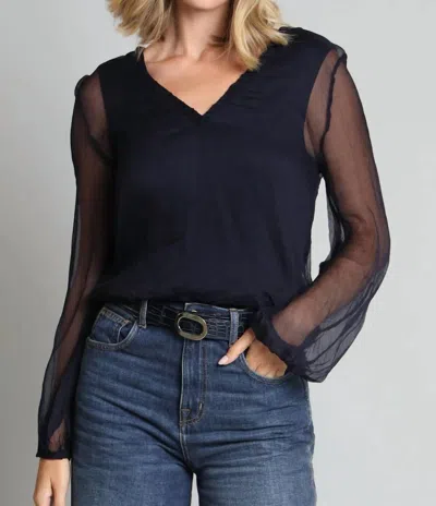 Lola And Sophie Crinkle Chiffon Top In Navy In Blue