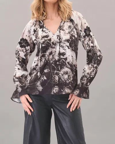 LOLA AND SOPHIE PIXEL ROSES LIZ TOP IN BLACK/CREAM