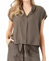 Lola And Sophie Collar V-neck Boxy Top In Cold Brew In Brown