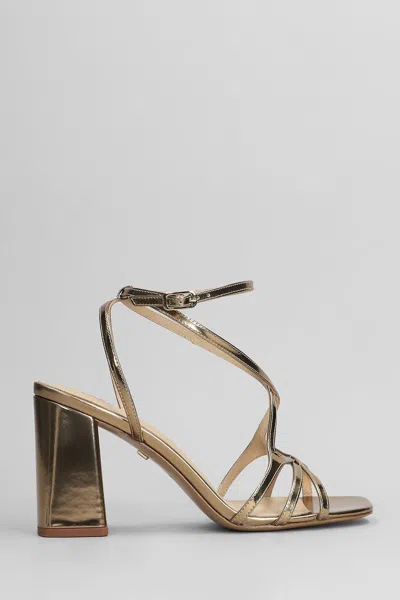 Lola Cruz Angela 85 Sandals In Gold