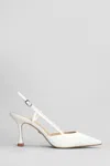 Lola Cruz Carmen Pump 85 Pumps In White Leather In White