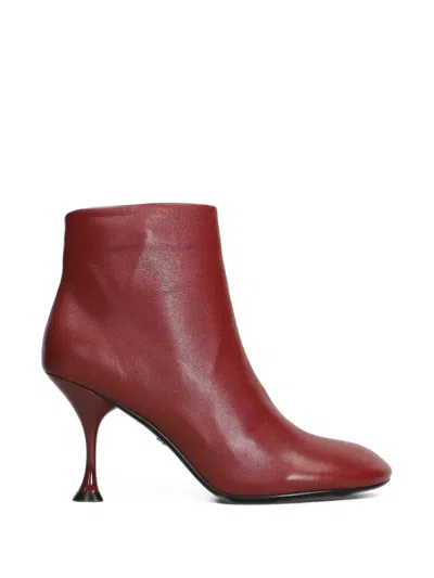 Lola Cruz Elise 85 Leather Ankle Boots In Red