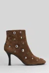 Lola Cruz High Heels Ankle Boots In Brown Suede In Brown