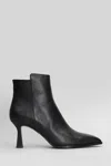 Lola Cruz High Heels Ankle Boots In Black Leather In Black