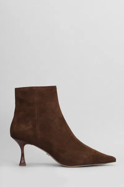 Lola Cruz Jazmine High Heels Ankle Boots In Brown